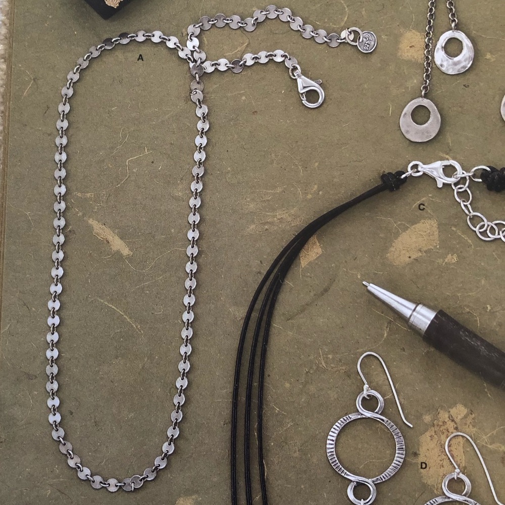 Silpada Sterling Silver Mini Disc Necklace - Picture 2 of 9